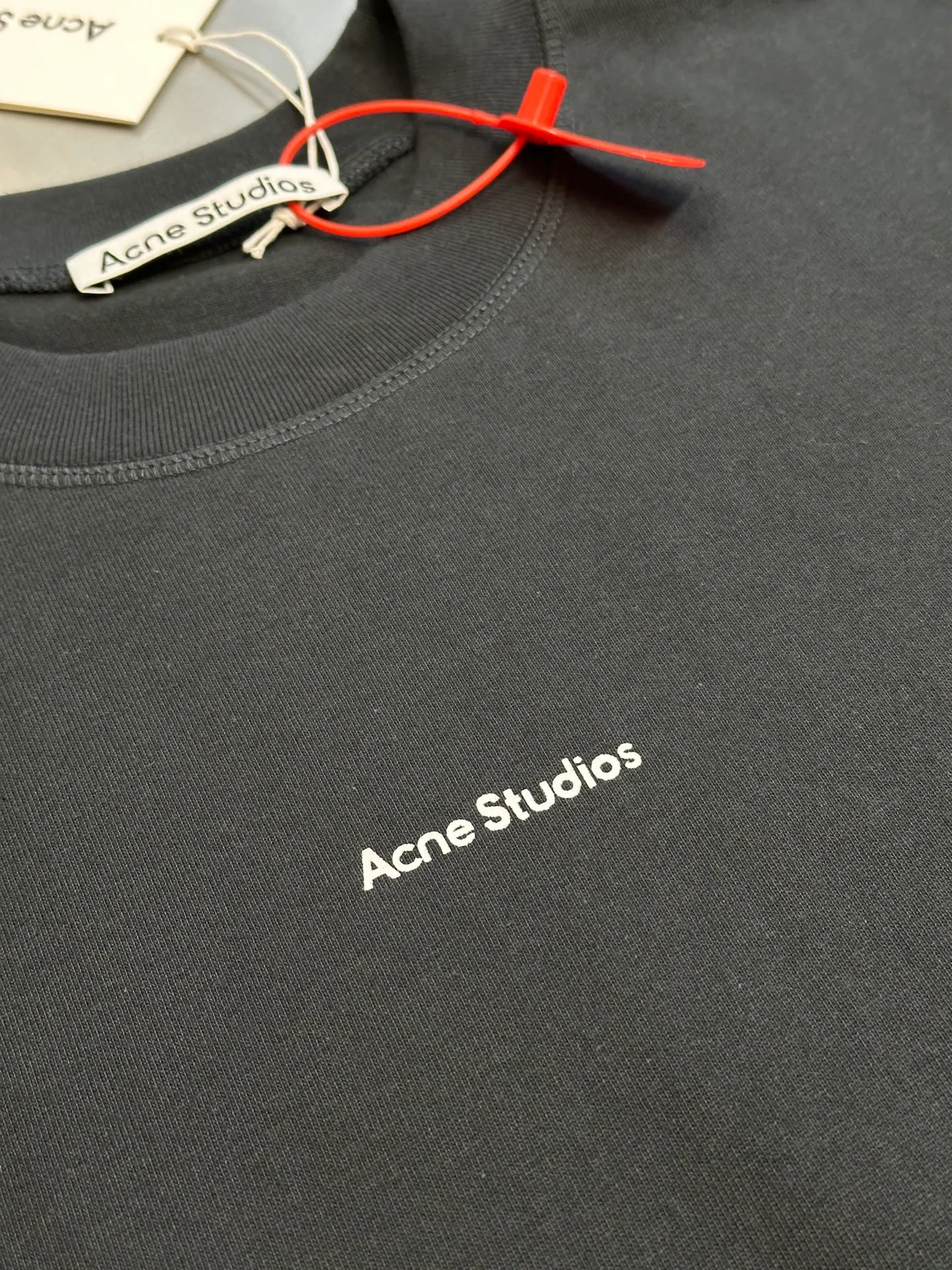 Acne Studios ， Acne Studios ， 。 ， ， 。 size：S M L XL